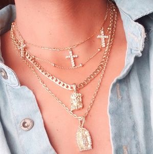 Dainty Angel Necklace Set